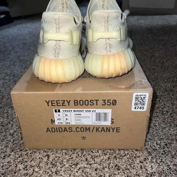 yeezy - Picture 4 of 4